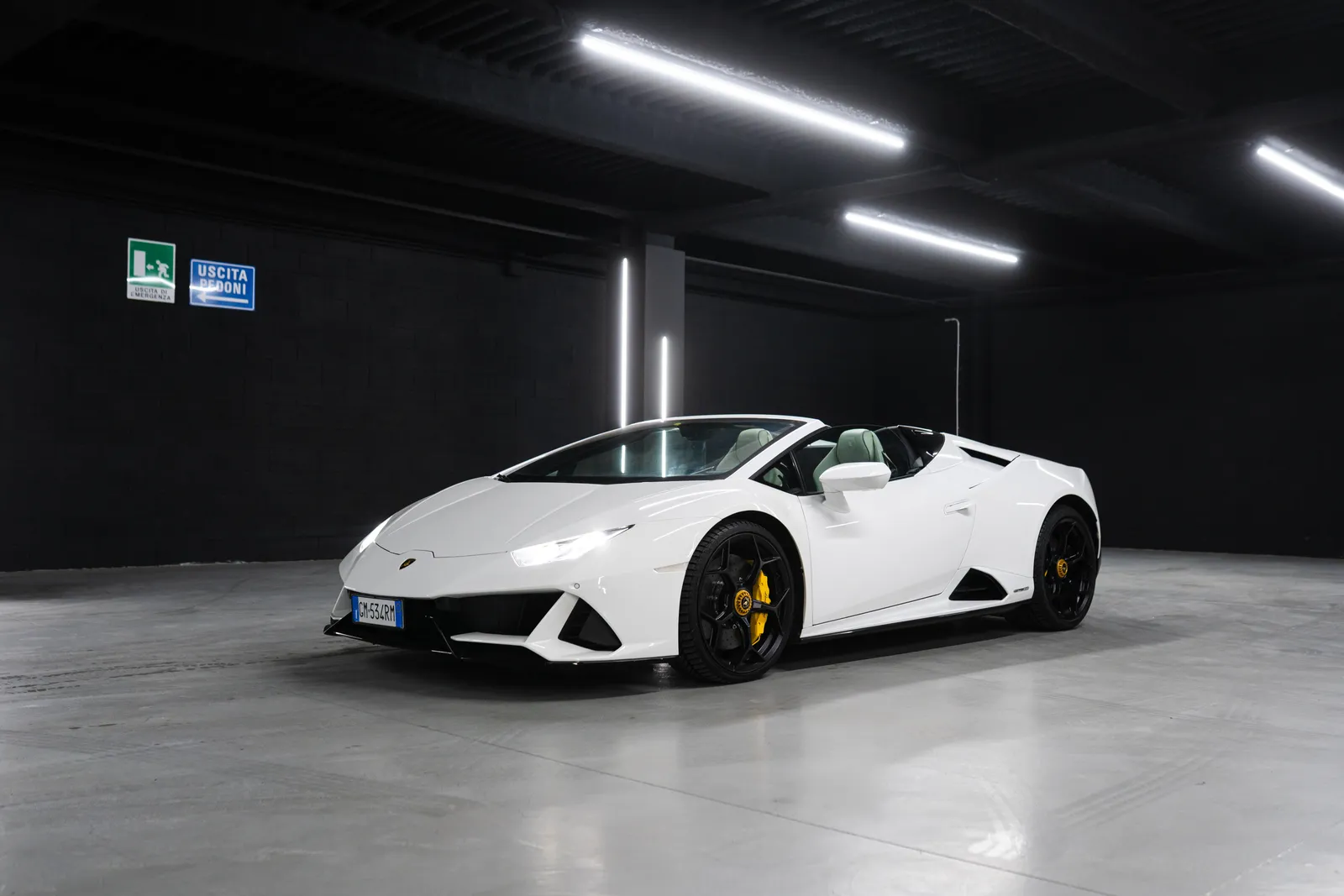 Noleggio Lamborghini Huracán Evo Spyder a Sylt
