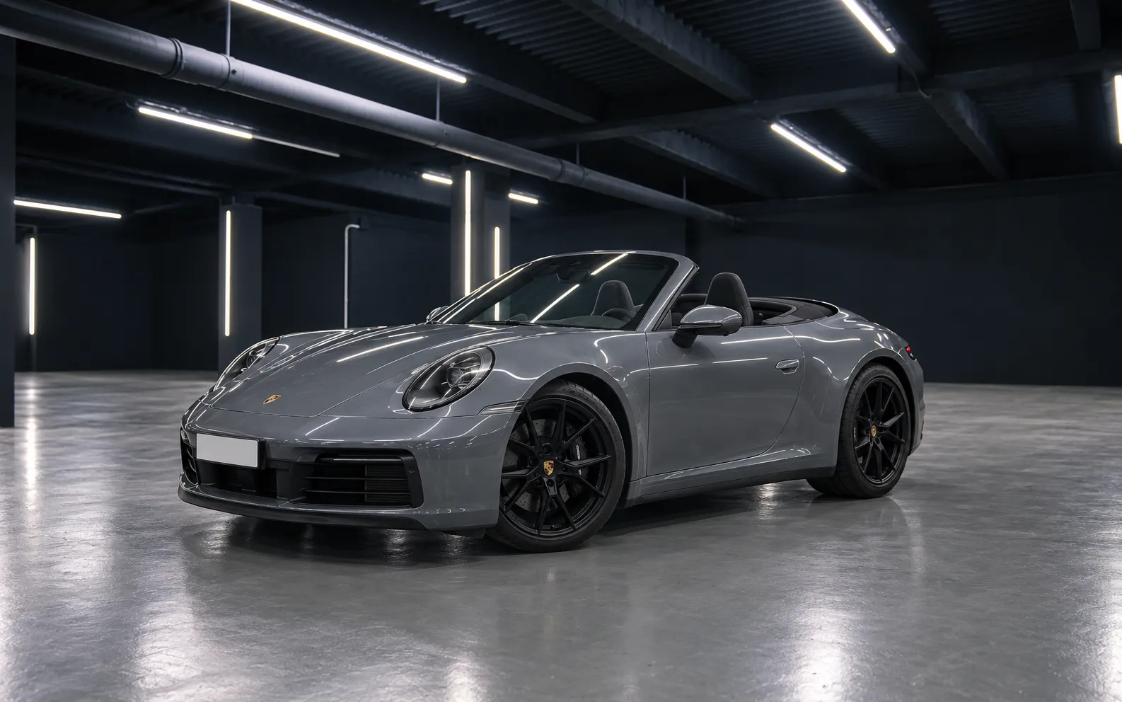 Noleggio Porsche 911 Carrera 4S Cabriolet 2021 Grigio a Taormina | Rial Rent