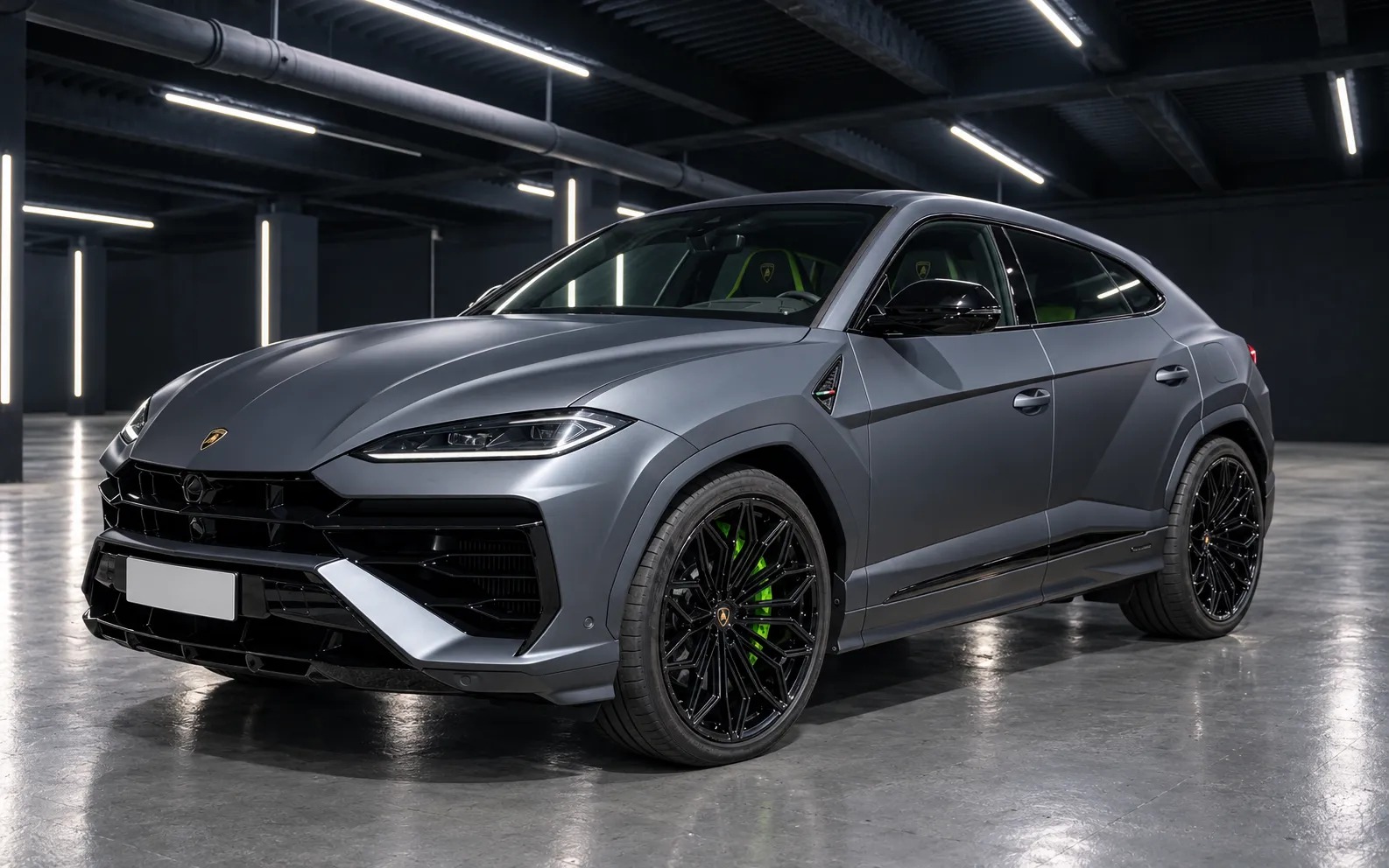 Noleggio Lamborghini Urus SE 2025 Grigio Argento a Taormina | Rial Rent