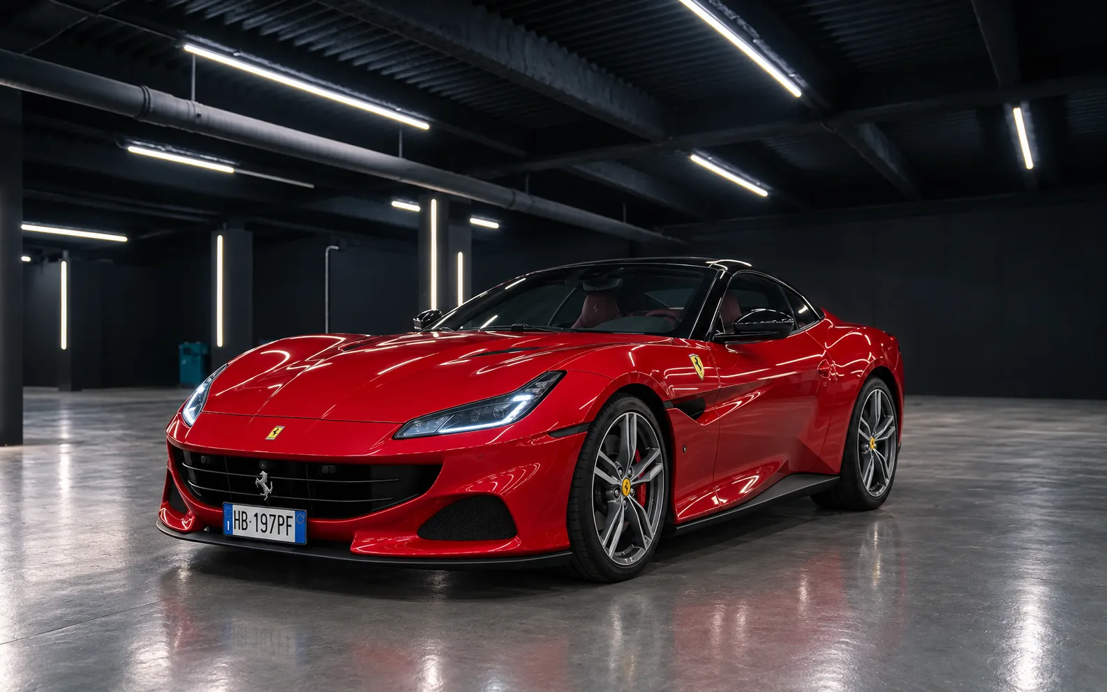 Noleggio Ferrari Portofino Bordeaux 2019 Rosso Corsa a Taormina | Rial Rent