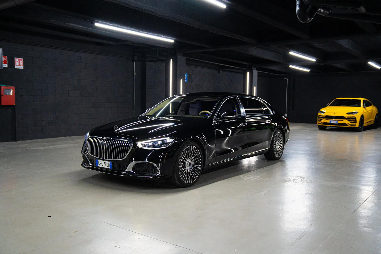 Noleggio Mercedes-Maybach S 580 4MATIC Nero a Taormina | Rial Rent