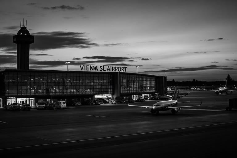 Vienna-Schwechat Airport (VIE)